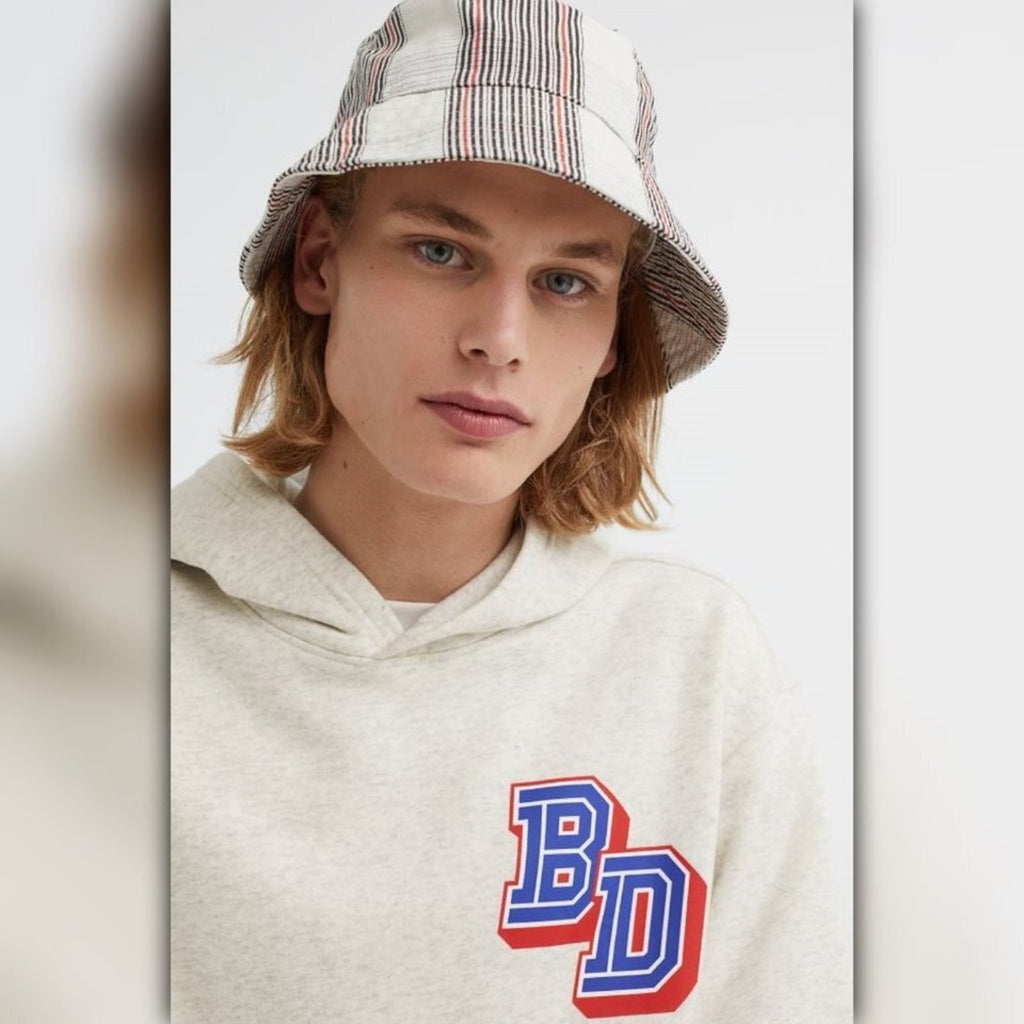 A524 • Relaxed Fit Varsity BD Graphic Hoodie – Heather Grey