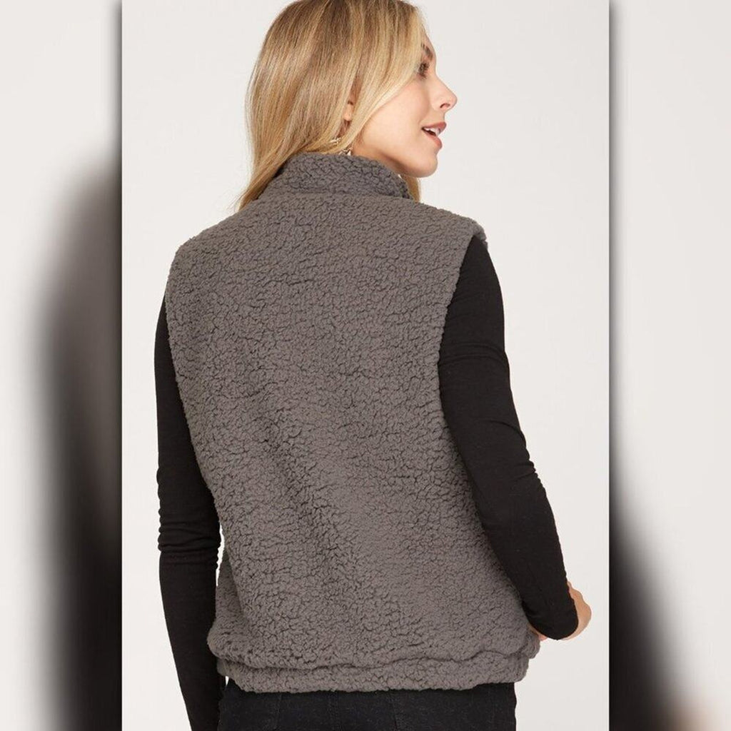 A130 •  Sleeveless High Neck Zip Up Teddy Bear Vest