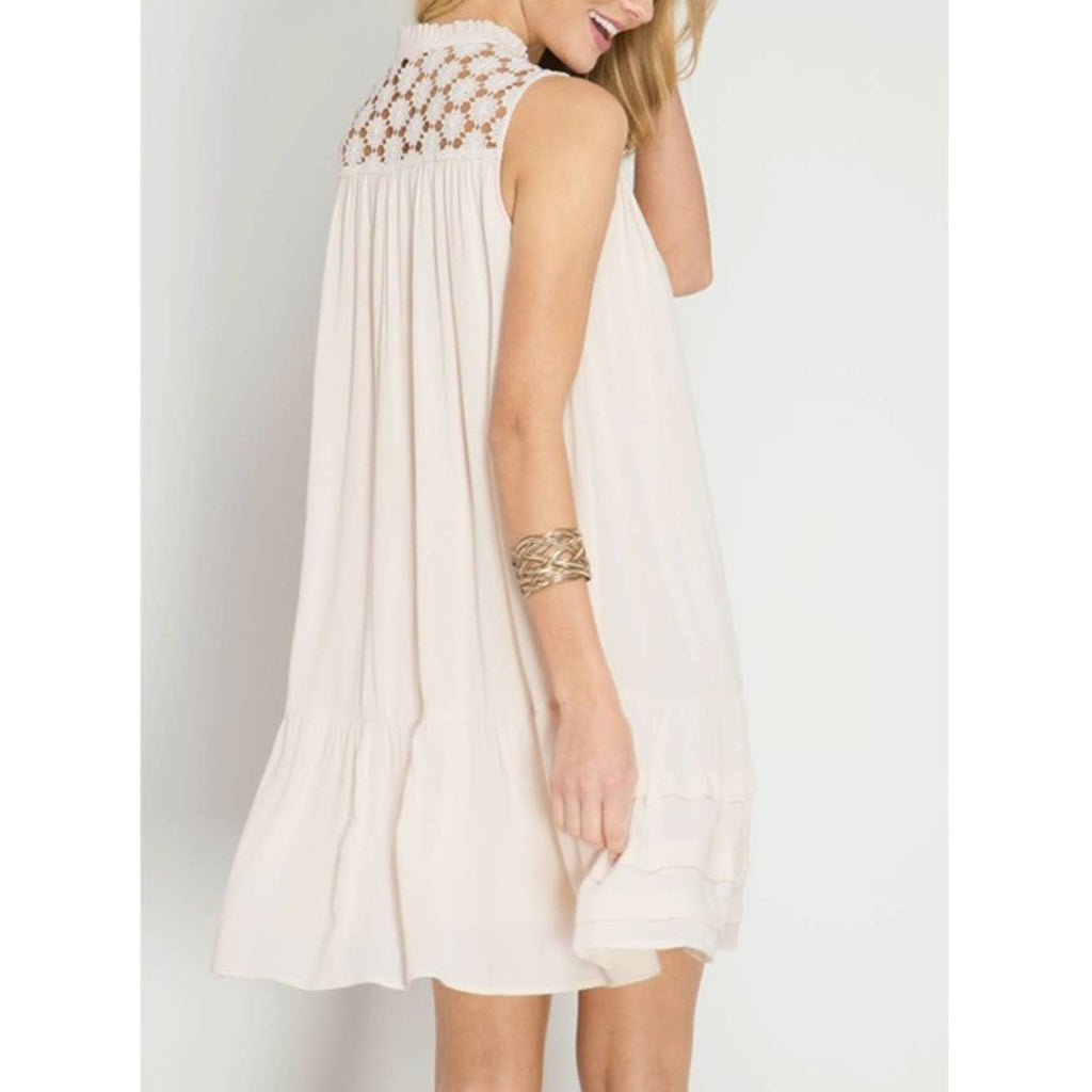 A110◾Mock Neck Sleeveless Crochet Back Dress